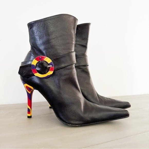 Paloma Barcelo Black Leather Colorful Heel Ankle Buckle Contemporary Boots 39 - Picture 1 of 11